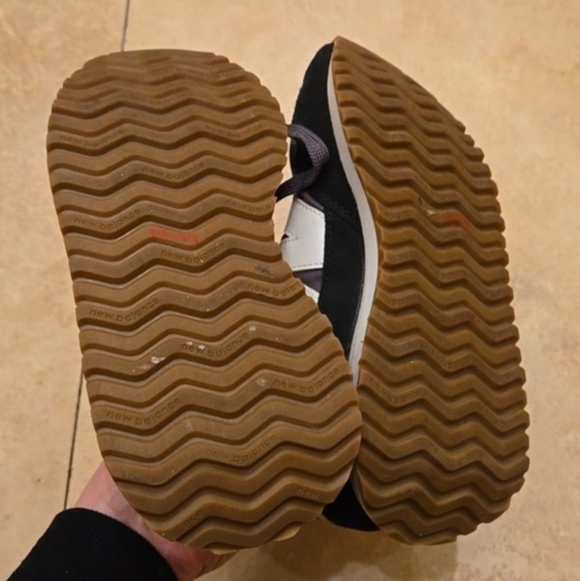 New Balance Black and Gray Sneakers - Picture 4 of 5